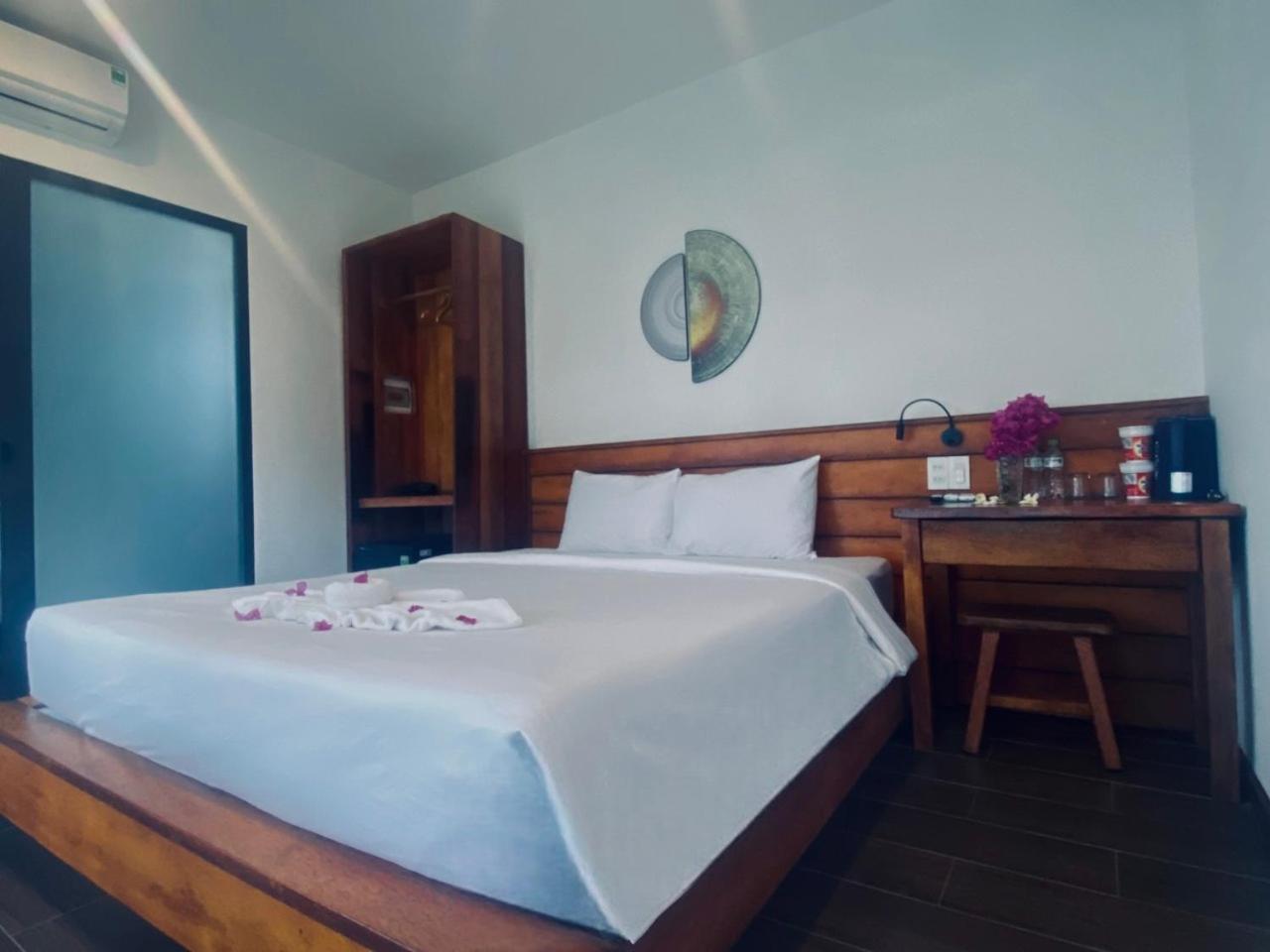 Tuong Vy Boutique Hotel Mui Ne Phan Thiet Bagian luar foto
